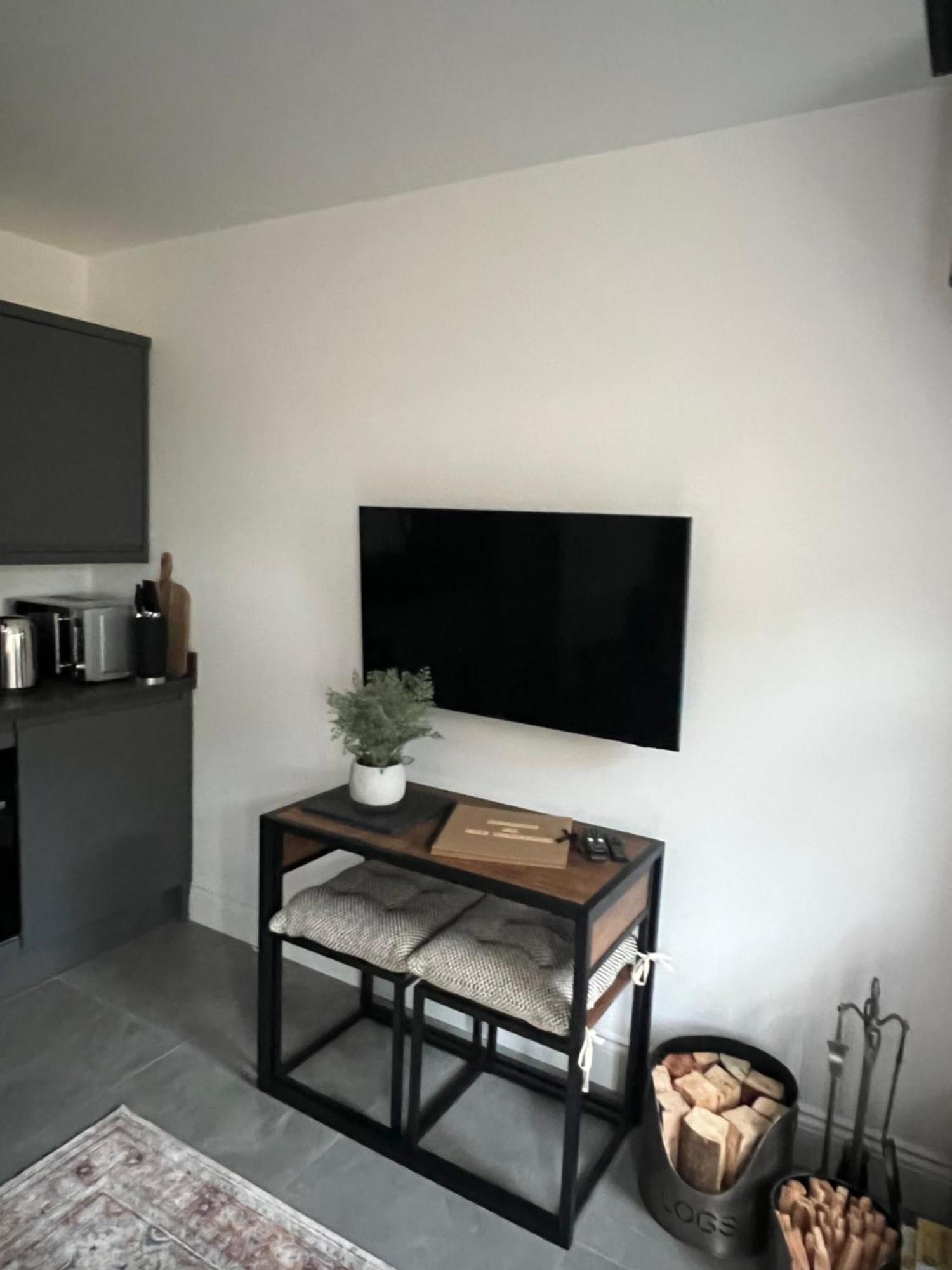 The Hideaway Holiday home Swansea